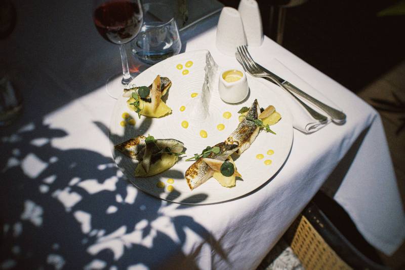 Table Raffinée et Produits Frais